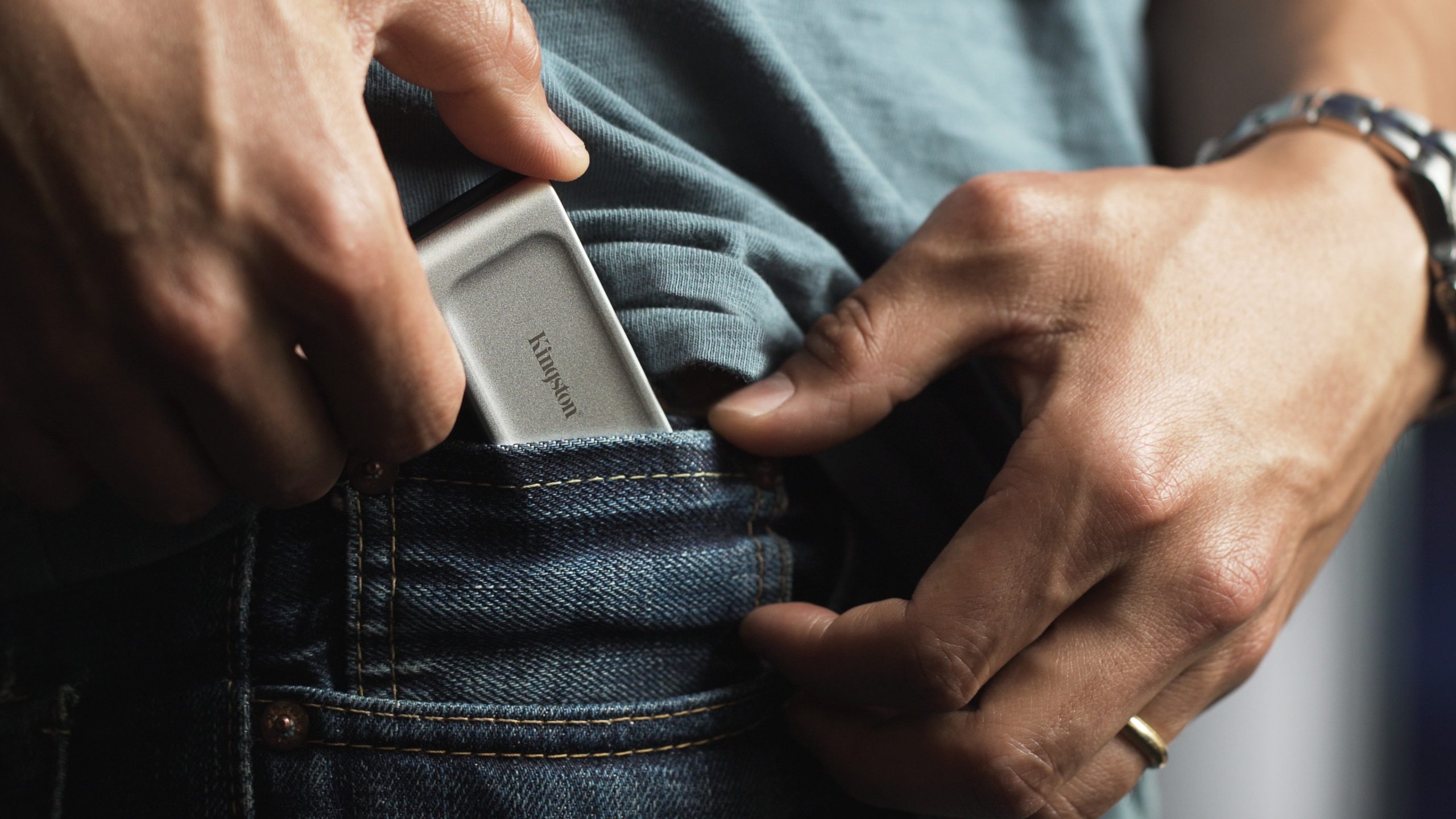 b34c61f73cc217af2a4dd36170b6de59-1